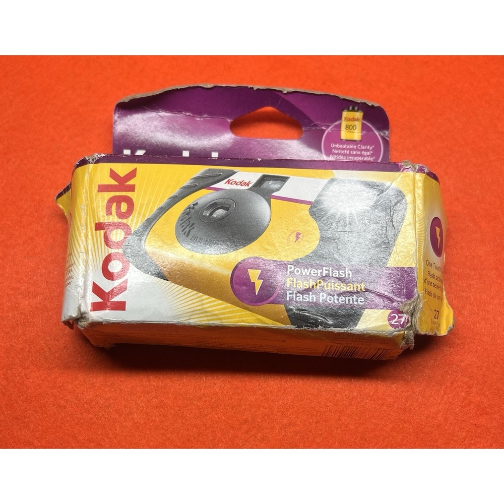NEW  Kodak Power‎ Flash Disposable 35mm Film Camera (27 Exposures) 03-2009 Box